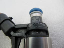 BMW BMW 1 Series F20 Injector 0261500073 Fuel Injector 1.8 1.6 — thumbnail 3