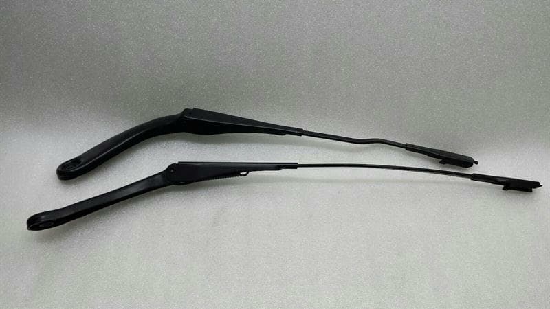BMW BMW 1 Series F20 RHD Wiper Arm 61617239521 Right Hand Drive