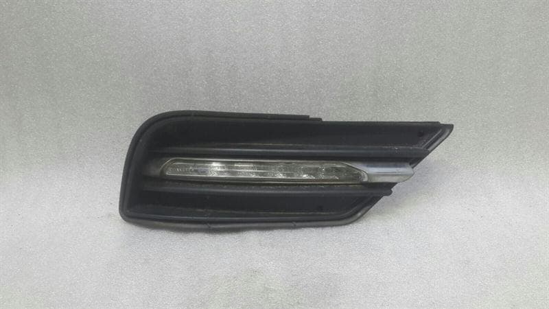 MERCEDES-BENZ Mercedes R Class W251 right fog lamp A2218201856 fog lights right DRL