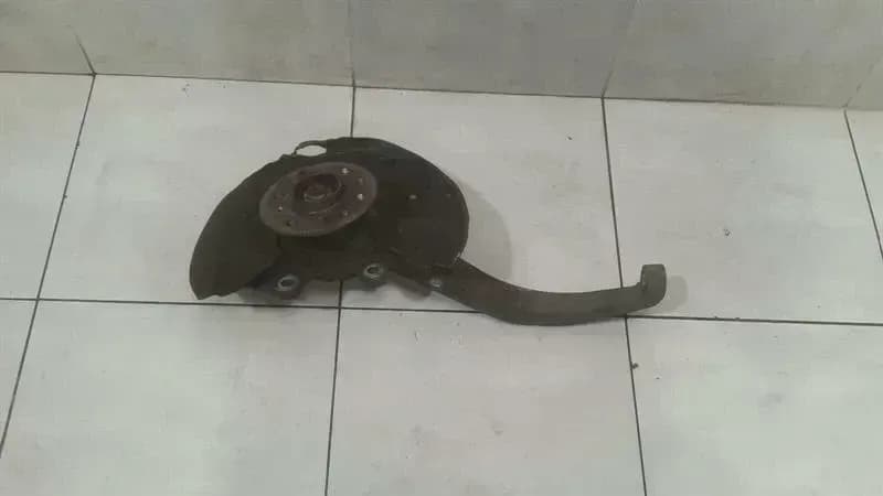 Mercedes R Class W251 Left Front Hub A2513301320 Wheel Bearing Housing Front Li