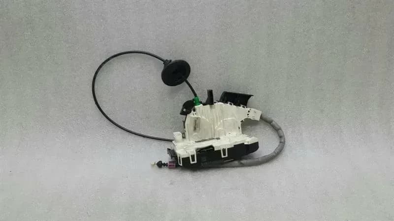 Mercedes E Class W207 Right Door Lock A2047202435 Right Door Lock.