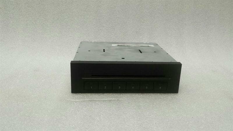 MERCEDES-BENZ Mercedes E Class W211 E500 CD Changer A2118202489 CD Changer