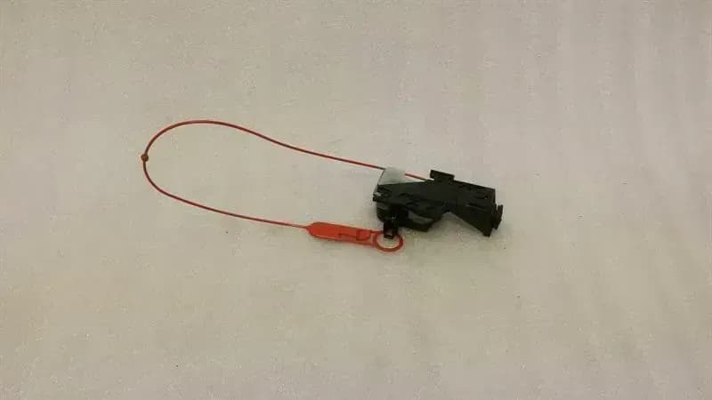 Mercedes E Class W212 W207 Fuel Cap Actuator A2048200072 Fuel Flap Actuator