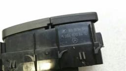 MERCEDES-BENZ Mercedes W212 right door lock switch A2048706410 switch door lock right — thumbnail 4
