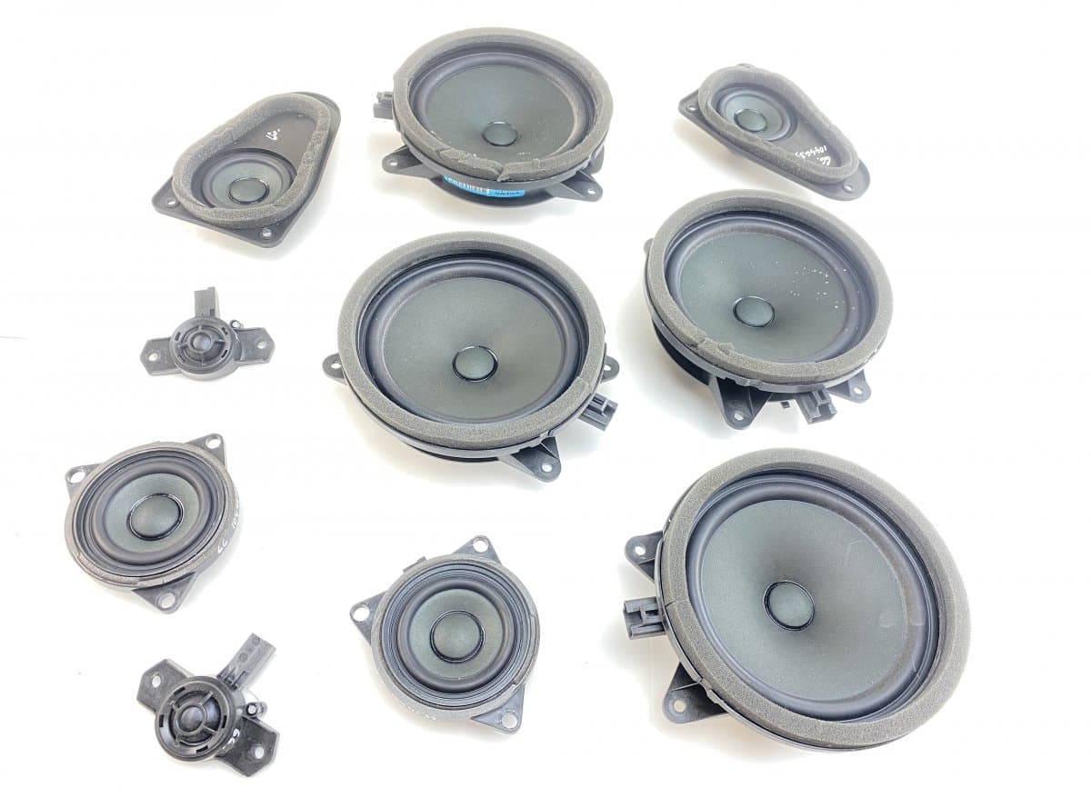 VOLVO 31350622 Set of loudspeakers VOLVO XC90 II (2014-)