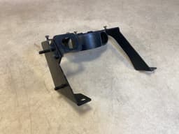 MERCEDES-BENZ Mercedes G class W463 CDI GENUINE Vacuum Valve Bracket — thumbnail 7