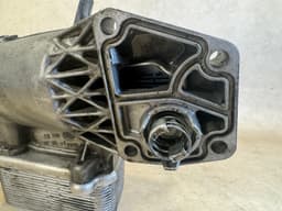 MERCEDES-BENZ Mercedes ML G S class W463 W220 4.0 CDI GENUINE Oil Filler Housing Cooler — thumbnail 6