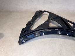 PORSCHE Cayenne Front Bumper Cover Right Side Mounting Brace Guide Bracket OEM 7P5807178 — thumbnail 2