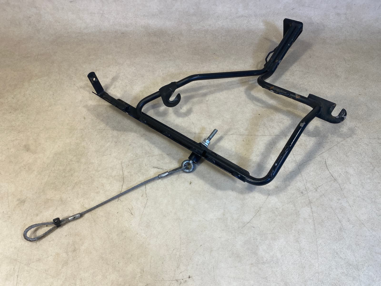 Mercedes G class W463 Genuine Heater Bracket A4638300314