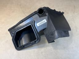 PORSCHE Porsche 911 991 Cayman 981 982 GENUINE Heater Blower Filter Housing Box — thumbnail 5