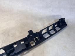 PORSCHE Porsche Cayenne S 958 92A mount rear bumper center holder 7P5807863 — thumbnail 9