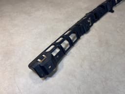 PORSCHE Porsche Cayenne S 958 92A mount rear bumper center holder 7P5807863 — thumbnail 2