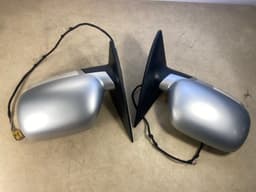 VW VW Touareg GENUINE Left & Right Side Power Folding Mirror Set — thumbnail 4