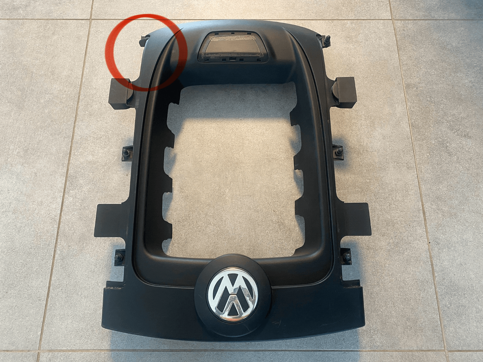 VOLKSWAGEN TOUAREG 7LA, 7L6, 7L7 Engine Cover 7L6103925