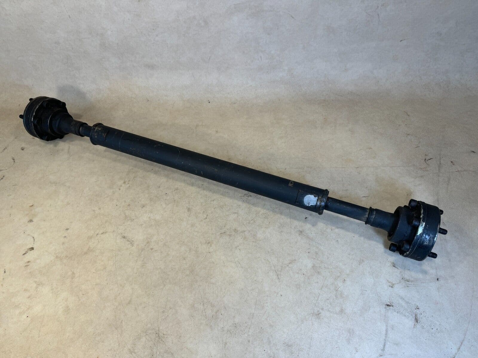 Mercedes G class W463 400 CDI Front Shaft Distributor A4604102218