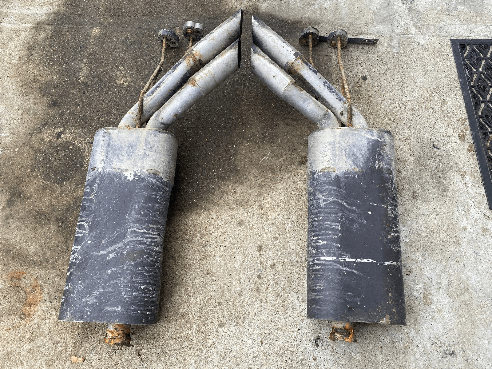 Mercedes G class W463 EXHAUST PIPE MUFFLER LEFT & RIGHT
