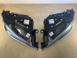 BMW NEW GENUINE BMW X3 F25 X4 F26 ADAPTIVE LED Facelift Headlight set RH+ LH — thumbnail 8