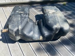 BMW GENUINE BMW X5 F15 E70 X6 E71 F16 Plastic fuel tank 16117195462 — thumbnail 2