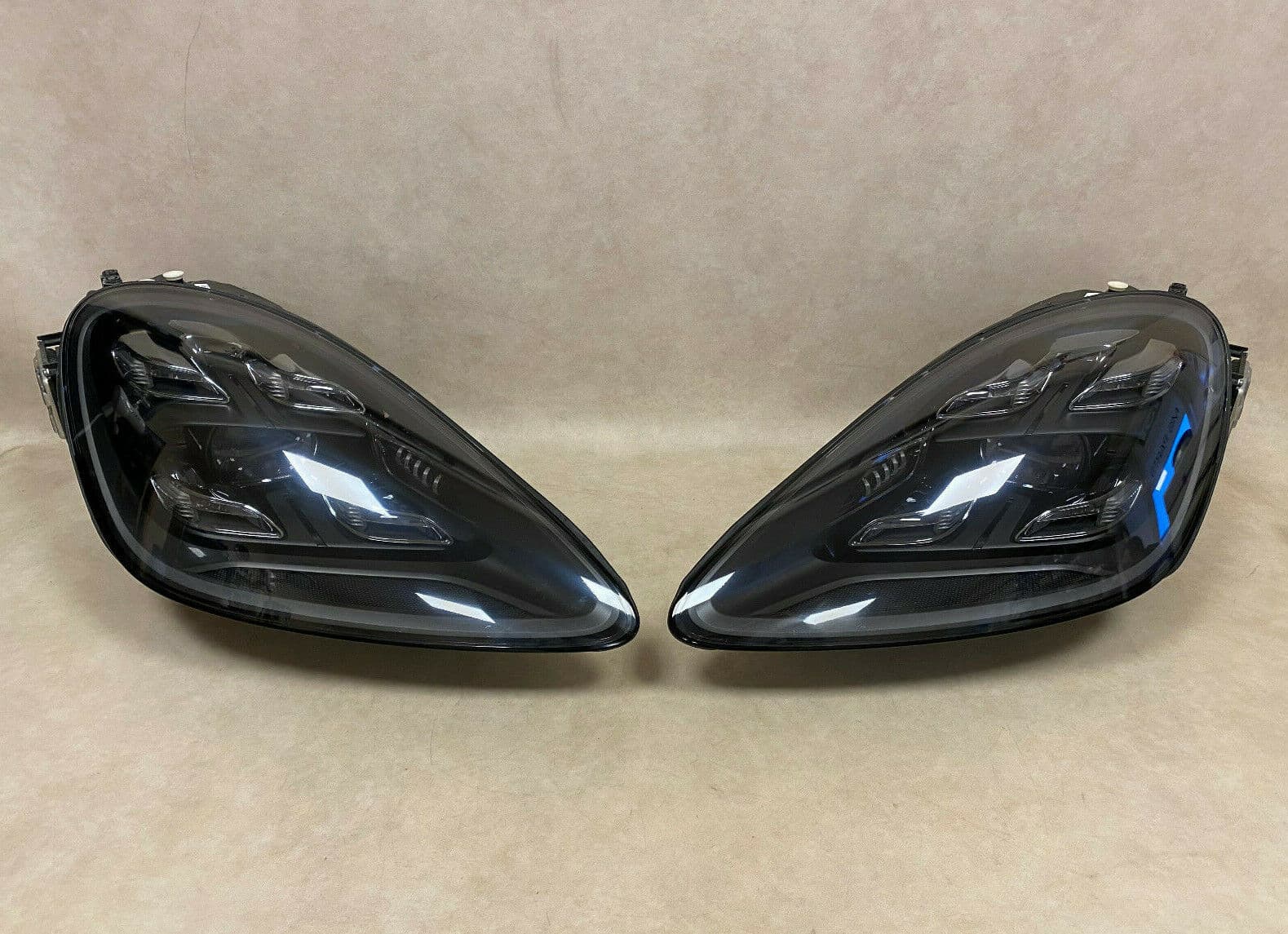 Porsche Cayenne 959 OEM TURBO GTS FULL LED Headlights SET LEFT & RIGHT + BALLAST