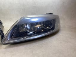 AUDI Audi Q7 4L GENUINE Xenon Dynamic Headlights SET Left & Right LHD 06-08 Year — thumbnail 3