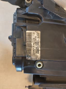 AUDI AUDI Q7 4L GENUINE Left Xenon Headlight LHD until Facelift 4L0941003A — thumbnail 8