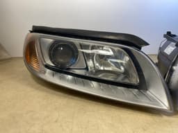 VOLVO VOLVO S80 V70 XC70 GENUINE ZKW Xenon Headlight Lamp SET LH RH LHD 07-14 — thumbnail 2