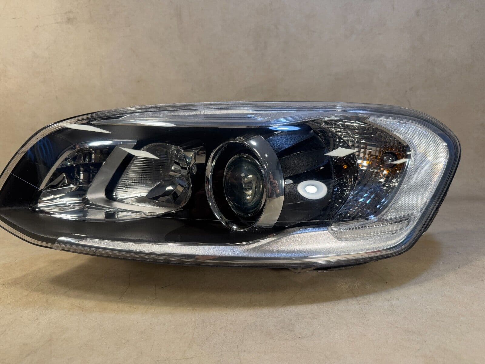 VOLVO VOLVO XC60 FACELIFT XENON ADAPTIVE LEFT LH HEADLIGHT LHD 8 PIN 31395896