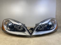 VOLVO VOLVO XC60 GENUINE Xenon Dynamic Headlight Lamp SET LH RH LHD 08-12 year 9 PIN — thumbnail 1