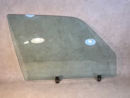 BMW GENUINE BMW 7 E23 Door window green front right 51321879698 — thumbnail 1