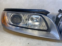 VOLVO VOLVO S80 V70 XC70 GENUINE ZKW Xenon Headlight Lamp SET LH & RH LHD 07-14 Year — thumbnail 2