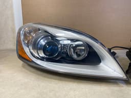 VOLVO VOLVO XC60 GENUINE Xenon Dynamic Headlight Lamp SET LH RH LHD 08-12 year 9 PIN — thumbnail 2