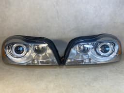 VOLVO Volvo XC90 GENUINE Xenon Dynamic Headlight Lamp Right & Left SET LHD 12-14 year — thumbnail 1