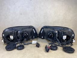 VOLVO Volvo XC90 GENUINE Xenon Dynamic Headlight lamp SET LH & RH LHD 08-11 — thumbnail 8