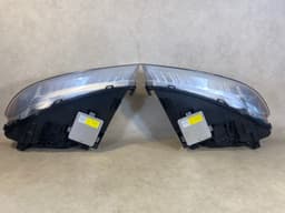 VOLVO VOLVO S80 V70 XC70 GENUINE ZKW Xenon Headlight Lamp SET LH & RH LHD 07-14 Year — thumbnail 10