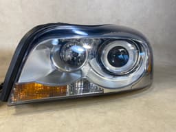 VOLVO Volvo XC90 GENUINE Xenon Dynamic Headlight lamp SET LH & RH LHD 08-11 — thumbnail 9
