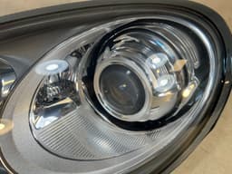 PORSCHE Porsche Panamera 970 Genuine Xenon Dynamic Left Headlight 10-13 Year — thumbnail 3