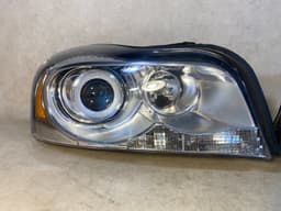 VOLVO Volvo XC90 GENUINE Xenon Dynamic Headlight Lamp Right & Left SET LHD 12-14 year — thumbnail 2