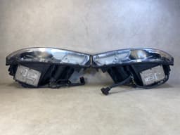VOLVO Volvo XC90 GENUINE Xenon Dynamic Headlight lamp SET LH & RH LHD 08-11 — thumbnail 9