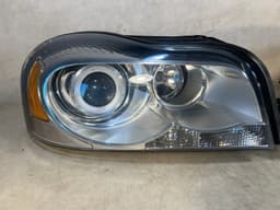 VOLVO Volvo XC90 GENUINE Xenon Dynamic Headlight Lamp Right & Left SET LHD 12-14 year — thumbnail 2