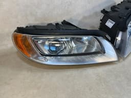 VOLVO VOLVO S80 V70 XC70 GENUINE ZKW Xenon Headlight Lamp SET LH & RH LHD 07-14 Year — thumbnail 4