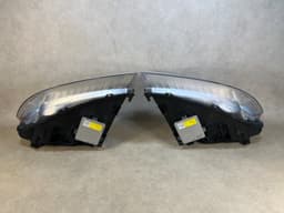 VOLVO VOLVO S80 V70 XC70 GENUINE ZKW Xenon Headlight Lamp SET LH & RH LHD 07-14 Year — thumbnail 6