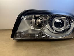 VOLVO Volvo XC90 GENUINE Xenon Dynamic Headlight LampLH Left LHD 12-14 year — thumbnail 2