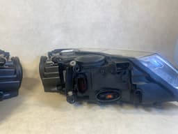 VW VW Touareg GENUINE LH & RH Xenon Dynamic Headlight SET LHD Facelift 07-09 year — thumbnail 6