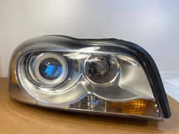 VOLVO Volvo XC90 GENUINE Xenon Dynamic Headlight lamp RH LHD 08-11 — thumbnail 1