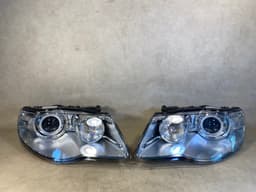 VW VW Touareg GENUINE LH & RH Xenon Dynamic Headlight SET LHD Facelift 07-09 year — thumbnail 1