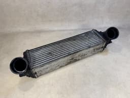 BMW BMW X5 E70 F15 X6 E71 F16 Charge-air cooler Radiator Intercooler 17517809321 — thumbnail 1