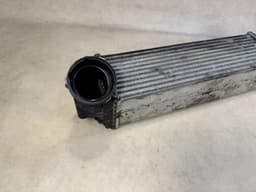 BMW BMW X5 E70 F15 X6 E71 F16 Charge-air cooler Radiator Intercooler 17517809321 — thumbnail 3