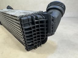 BMW BMW X5 E70 F15 X6 E71 F16 Charge-air cooler Radiator Intercooler 17517809321 — thumbnail 10