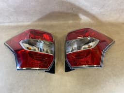 SUBARU SUBARU FORESTER 2015 RIGHT LEFT TAIL LIGHTS LAMPS REAR SET — thumbnail 2