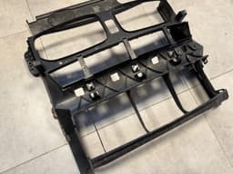 BMW Genuine BMW X5M E70 X6M E71 FRONT FULL AIR DUCT SLAM PANEL 51647205933 — thumbnail 2